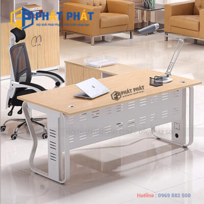 Các mẫu bàn văn phòng có yếm mới đã ra mắt 4 ban truong phong 11